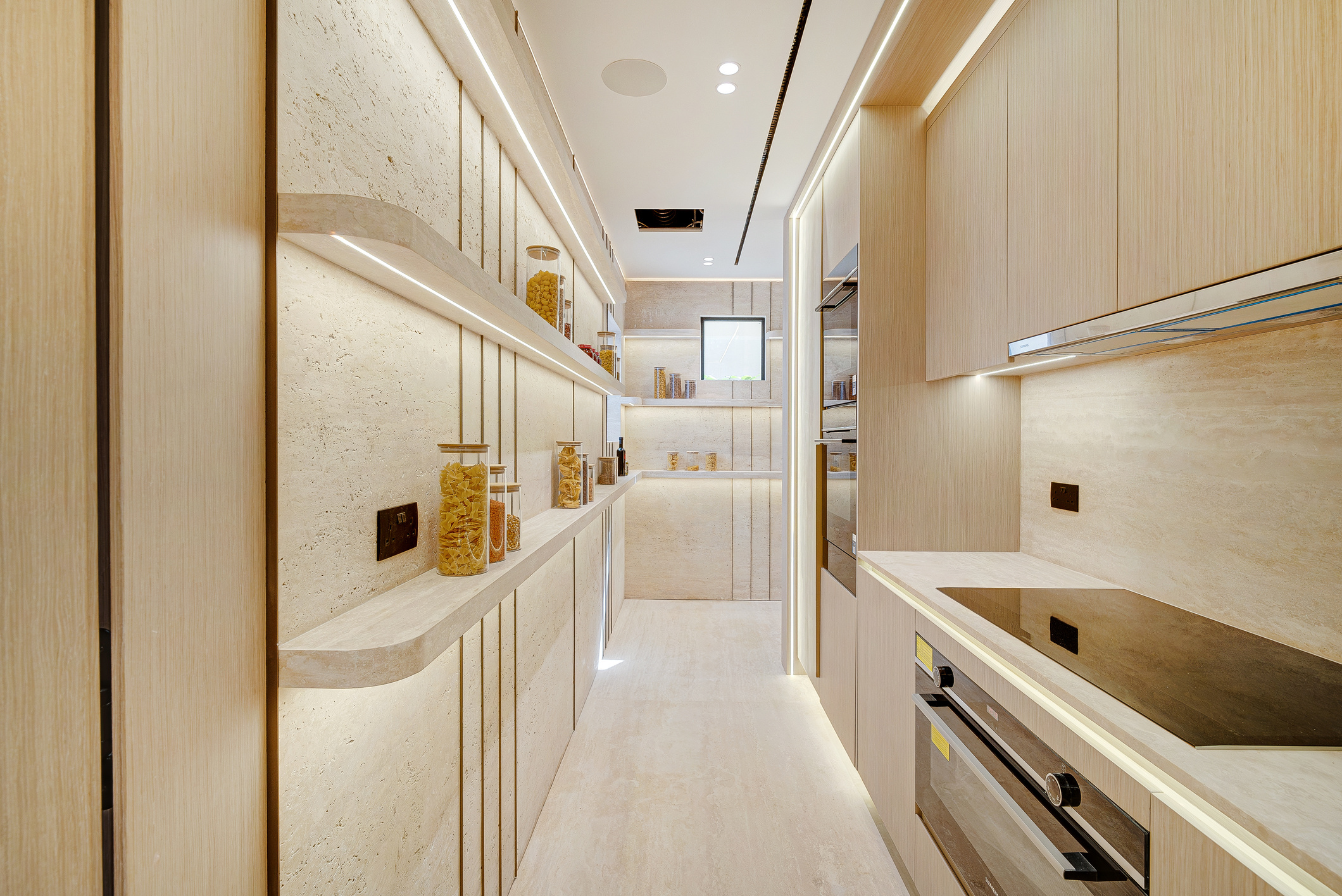Chef pantry in travertine and oak